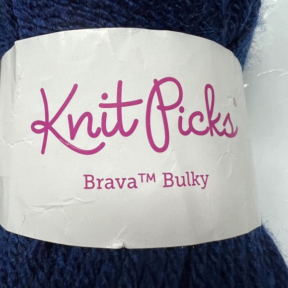 3 Knit Picks Brava Yarn Bulky Cream Grey Dark Blue Acrylic 100 g ea 136 yds New - Picture 2 of 6